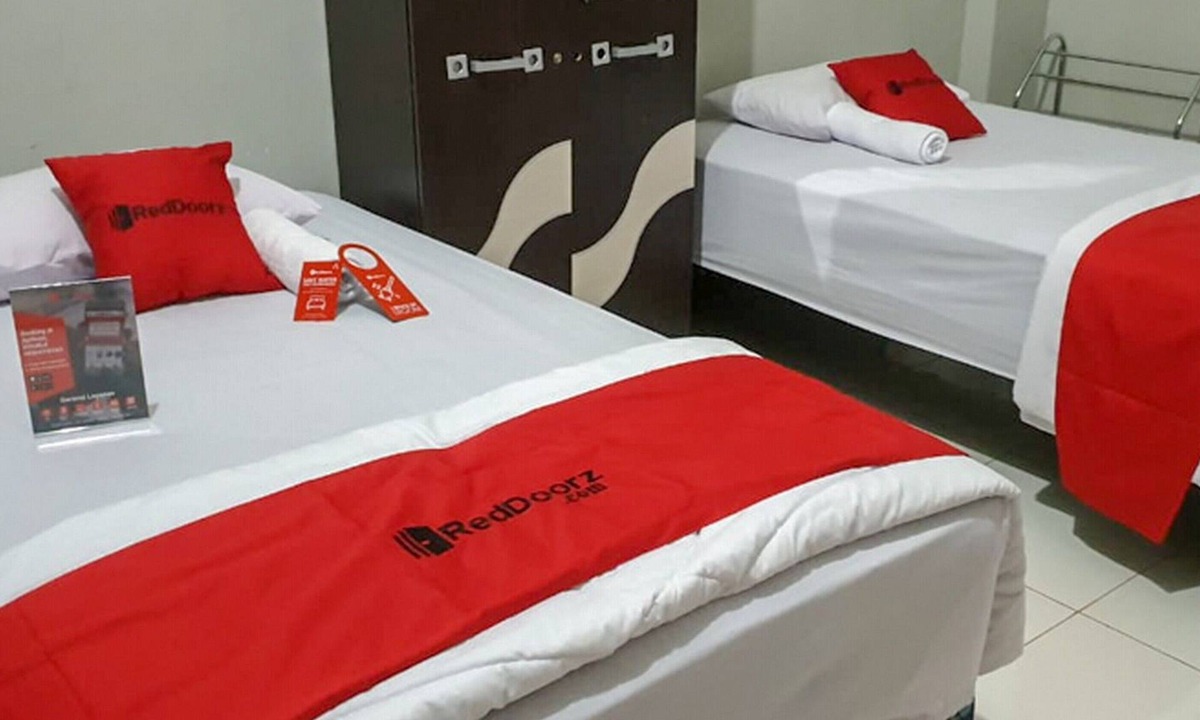 Mamuju Hotel | RedDoorz @ Hotel Yaki Mamuju