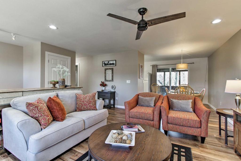 La Crosse House | 'RiverSong' Waterfront La Crosse Home w/Dock
