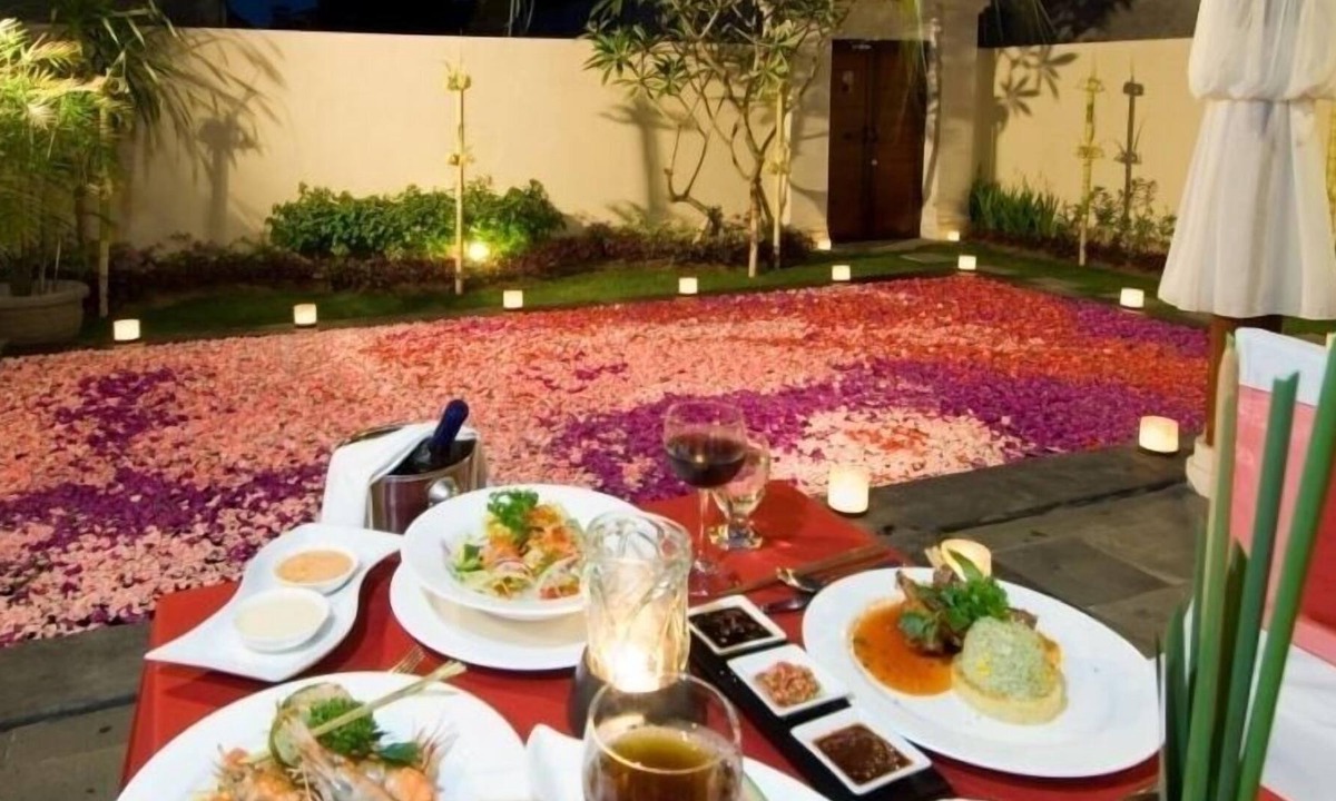 By Pass Ngurah Rai Kuta Villa | Romantic Honeymoon Pool Villa @Kuta