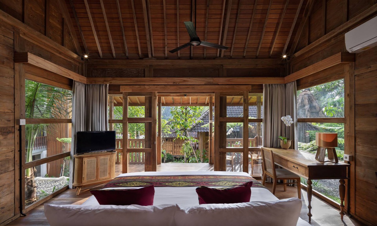 Lodtunduh Resort | RUMAH KAYU RESORT