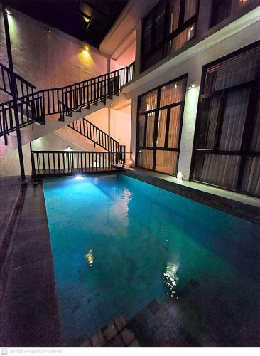 Bukit Hostel | Serenity Nirvana Palace- Women Boho Dorm 16 mins from Airport