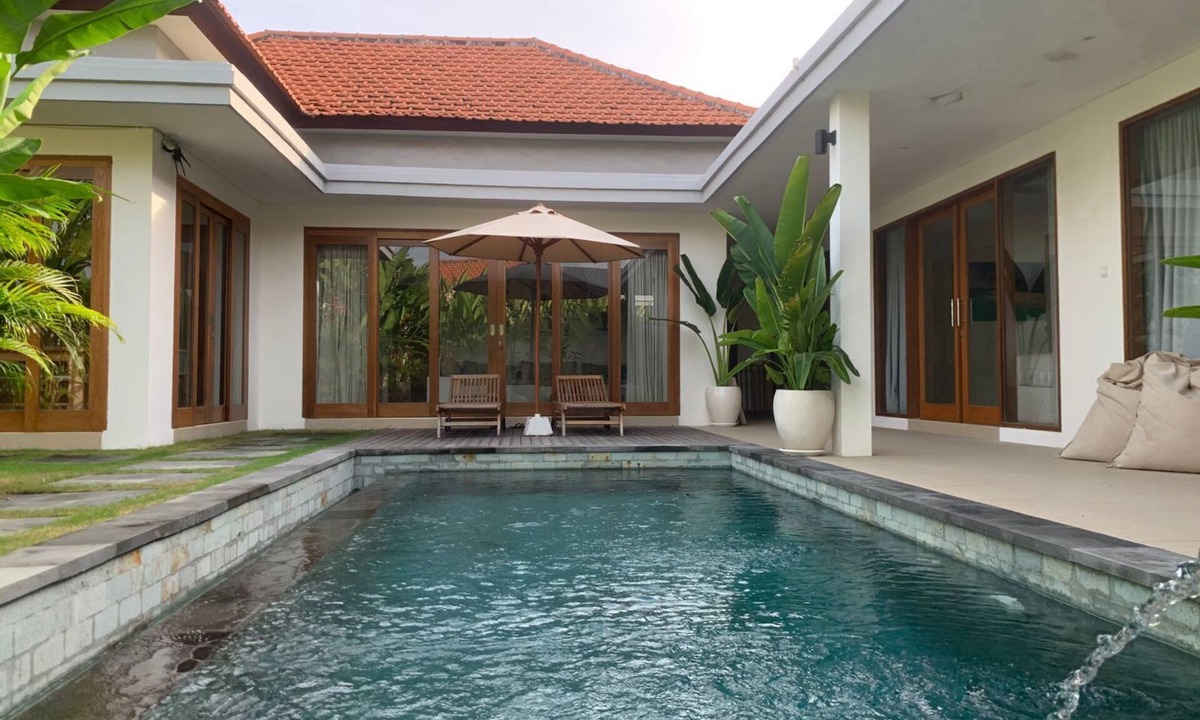 Cemagi Villa | SESEH 3BR 3BA beach 400M w Cook