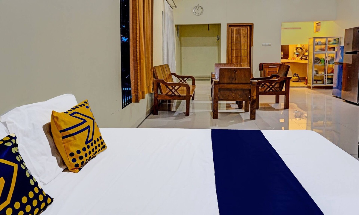 Pandaan Hotel | SPOT ON 91756 Alif House Syariah