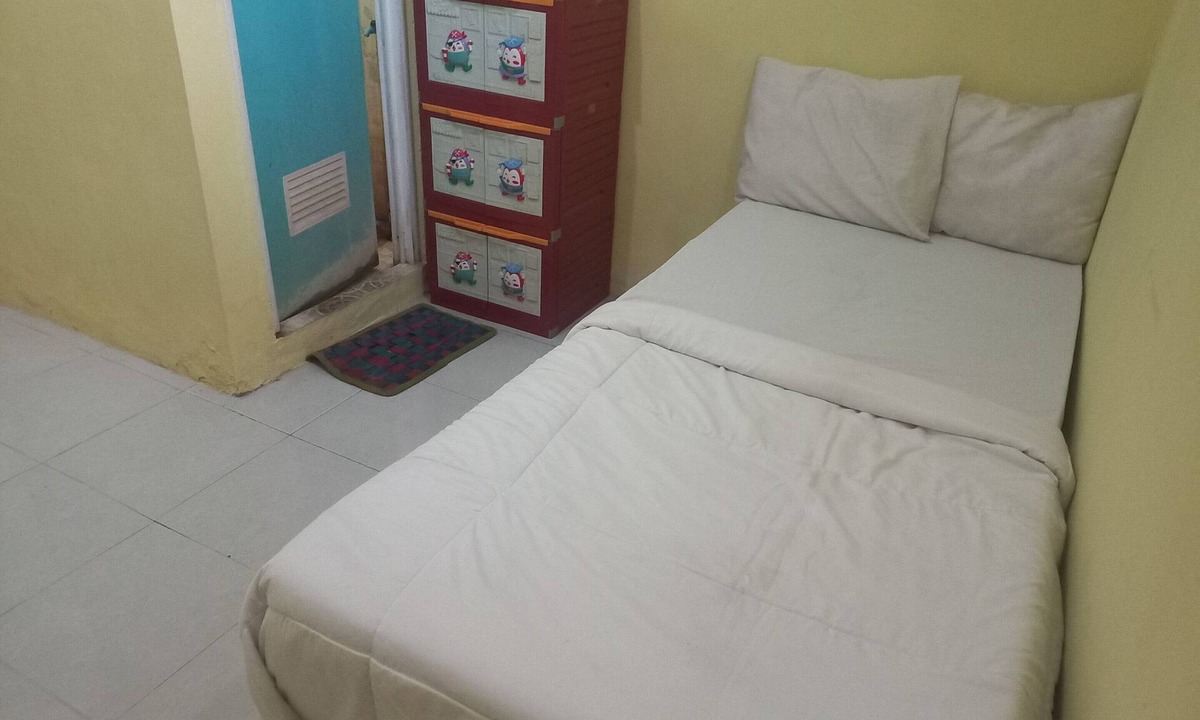 Tegal Hotel | SPOT ON 93886 Kost Zalfa Amalia Syariah