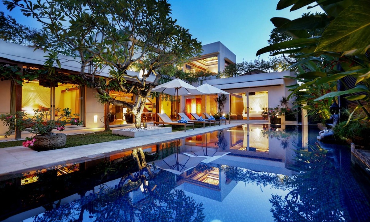 Jimbaran Bay Villa | SPV 8008 · LUXURY JIMBARAN VILLA BY THE BEACH