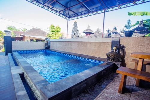 Mushroom Bay House | Taman Homestay