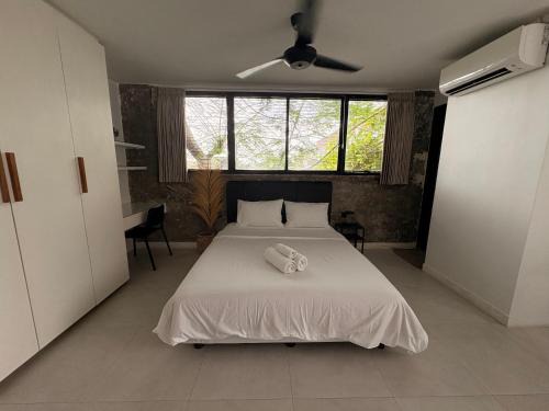 Drupadi Apartment | The Drupadi Apartments Studio Peka