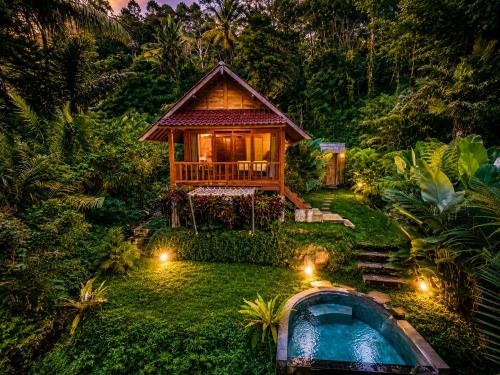 Bebandem Villa | The Payung House - Romantic Riverside Villa