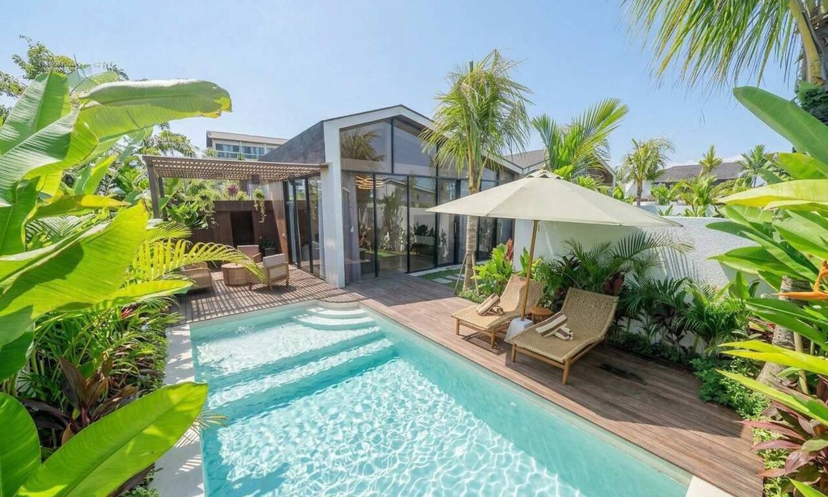 Kutuh Villa | Tropical 3BR w Sauna by Pandawa Beach Pool+Patio