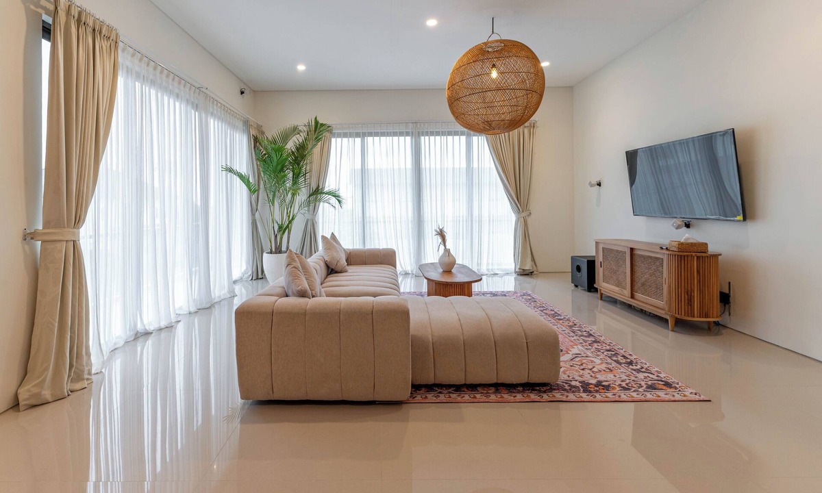 Babakan Villa | Upscale Quiet Canggu Villa TEAK