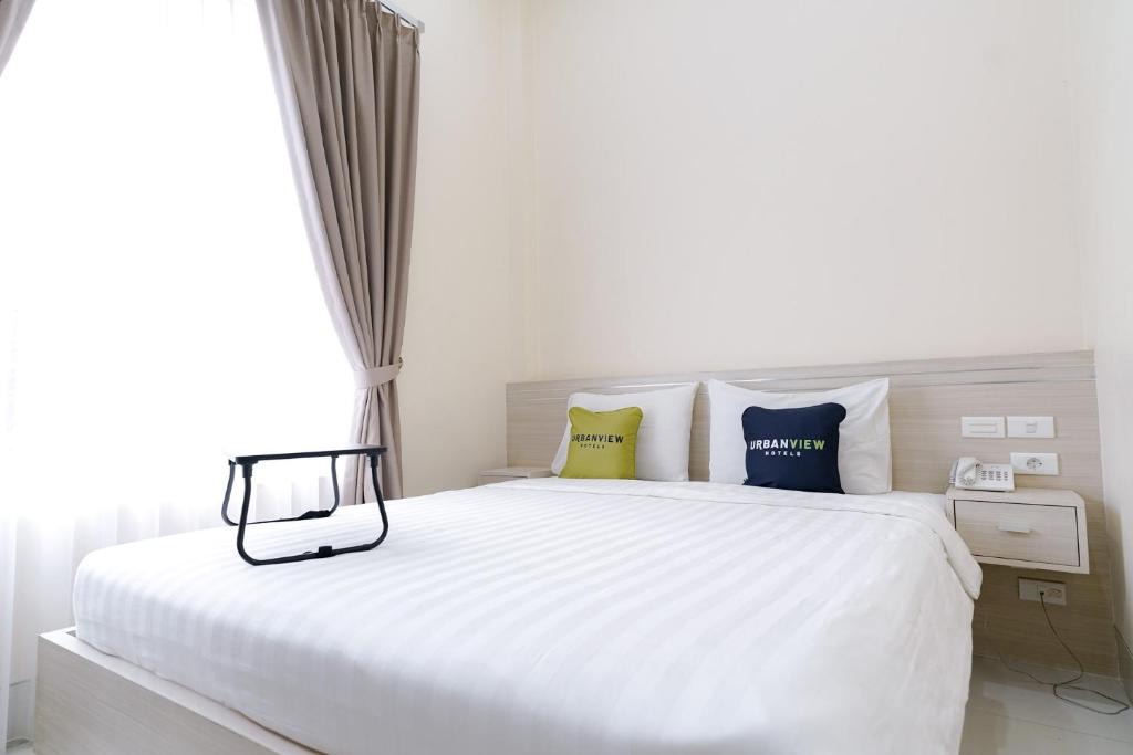 Kebon Kacang Hotel | Urbanview Hotel Cantik Syari Jakarta