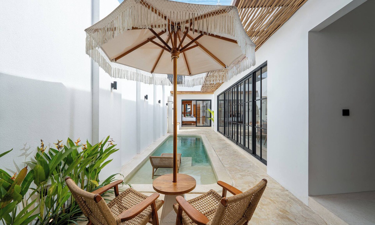 Sunset Road Villa | Villa Bellora by Pertama Stay