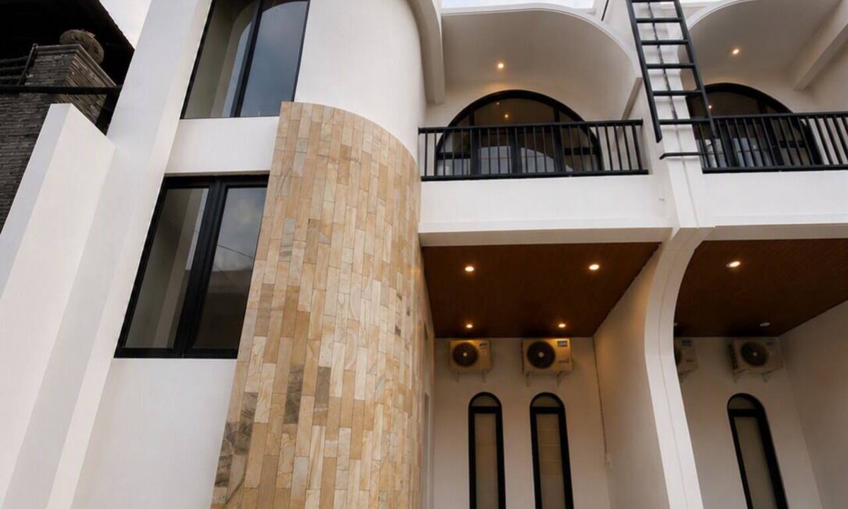Petitenget House | Villa Bersinar - Modern 2 Bedroom Villa in the Heart of Seminyak