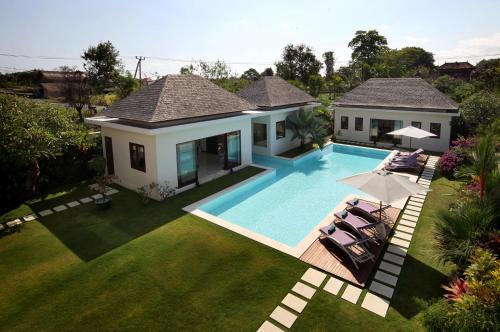 Villa Istana Putih | Batu Bolong