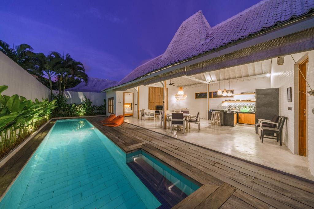 Berawa Villa | Villa Kazz 1 - Villa 1 Joglo style - 2 bdr - AMAZING LOCATION