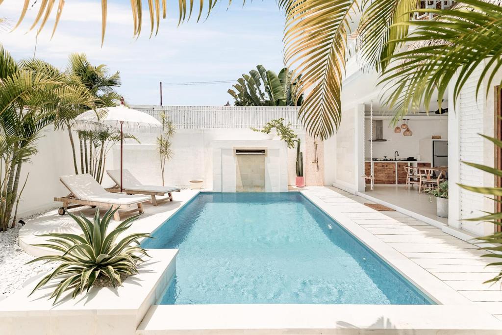 Batu Bolong Villa | Villa Magnolia Bali, Canggu - 2 Bedroom with Pool