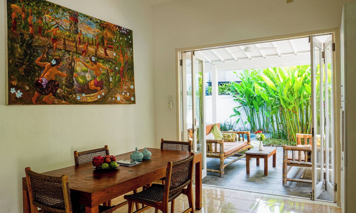 Legian Villa | Villa The White House Seminyak