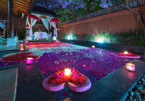 1 BR private pool Villa in kuta near the beach