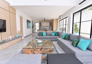 300 m² Villa ∙ 4 bedrooms ∙ 10 guests