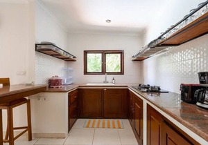 5BD 5BA Villa In The HEART Of Seminyak! - 3Min Drive To Double 6 Beach!