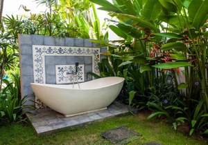 Beautiful 5 Star Holiday Villa in a Prime Location in Kerobokan