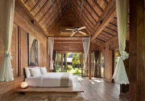 Charming Wooden 5 Bedroom Private Pool Villa