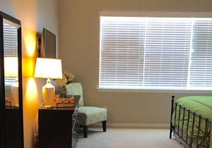 Condo, elevator, pool, bike to the beach in Rehoboth Beach