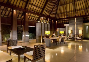 Deluxe Villa with Plunge Pool in the centre of Seminyak 4