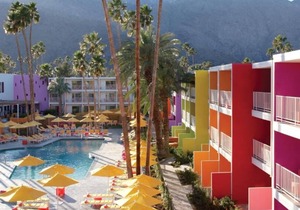 Feel the Mountain Breeze in our 2 Spacious Units! And Enjoy all the Amenities! in Palm Springs