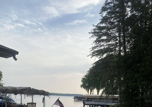 Lake Delavan Waterfront Lake House (direct water access) in Delavan