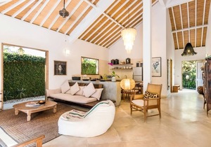 Lovely 3 Bedroom Villa CLOSE to BEACH