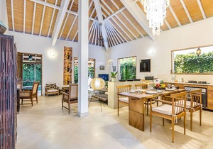 Lovely 3 Bedroom Villa CLOSE to BEACH
