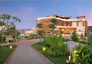 Luxurious & Premier MRC 2-Bedroom Villa #B11