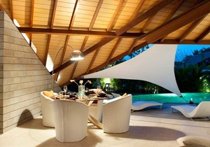 Luxury living by the sea awaits at Bali Villa 1084