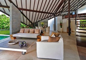 Luxury living by the sea awaits at Bali Villa 1084