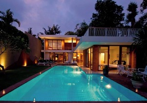 Midcentury Modern Garden Paradise in the Heart of Seminyak