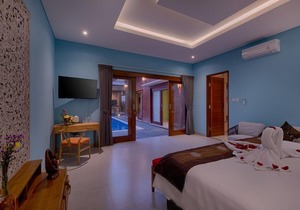 Modern Ethnic 2 Bedroom Villa in Canggu, Only Few Minutes Drive to Echo Beach!