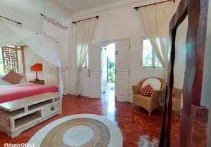 Nice Fresh Villa near the beach KuDeTa Seminyak
