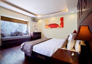 One Bedroom Villa in Berawa, Canggu, with a private plunge pool and kitchen
