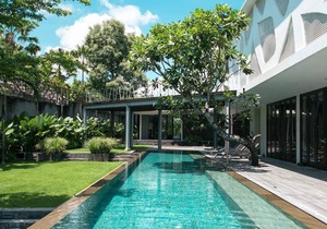 Sanctuary of Green and Glamour – Bali Villa 1024