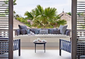 Serenity by the Shoreline – Bali Villa 1048