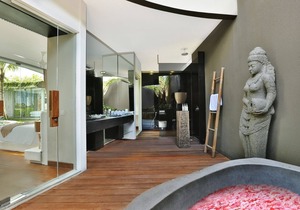 Toraja, Luxury 2 Bedroom Villa, Feature Garden, Canggu