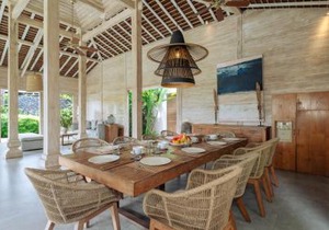 Villa Alea by Villa Finder