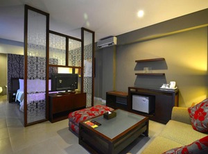 Gle Hotel Kuta Adult | Sunset Road
