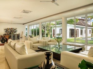 Villa Istana Putih | Batu Bolong