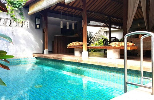 Sunset Road Villa | 100 m² Villa ∙ 2 bedrooms ∙ 4 guests