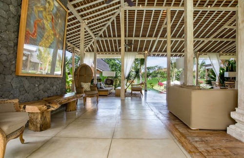 Kerobokan Villa | 1070 m² Villa ∙ 12 bedrooms ∙ 28 guests