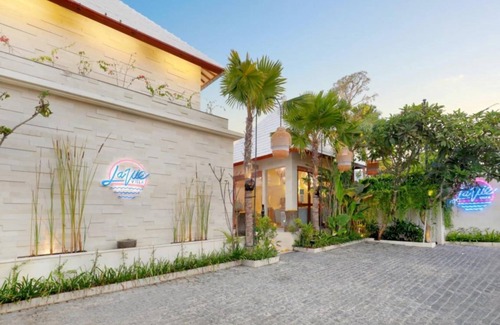 Dewi Sri Resort | 120 m² Resort ∙ 127 guests