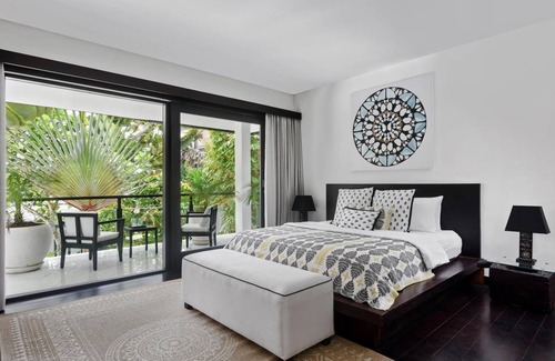 Sunset Road Villa | 1402 m² Villa ∙ 9 bedrooms ∙ 18 guests
