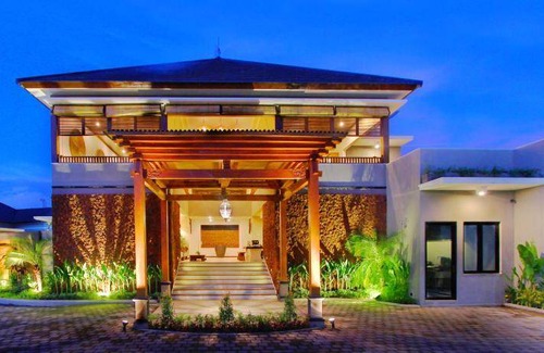 Kerobokan Resort | 150 m² Resort ∙ 2 bedrooms ∙ 127 guests